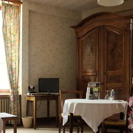 Logis Des Saveurs فندق Chasseneuil-sur-Bonnieure