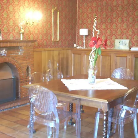 Logis Des Saveurs 2* Chasseneuil-sur-Bonnieure